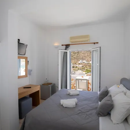 Mosha Kamares (Sifnos)