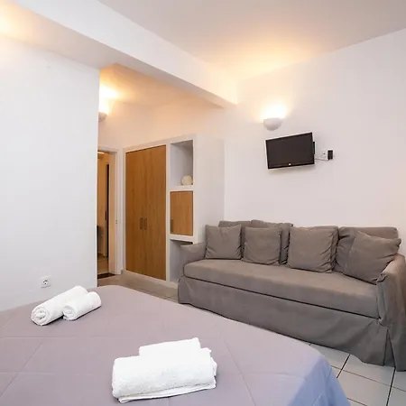 Mosha 2* Kamárai
