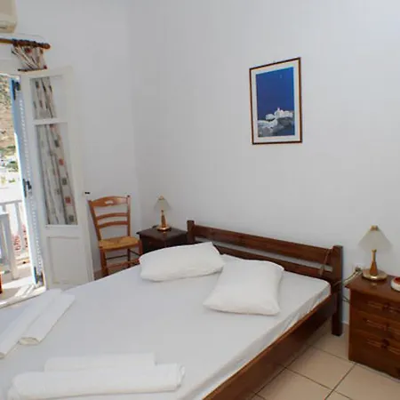 Mosha Hotel 2*